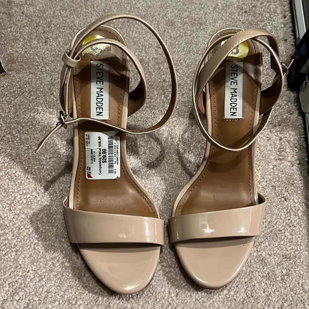 Steve Madden sandal